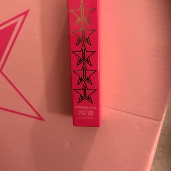 Jeffree Star VLL in Dominatrix - Picture 2 of 2